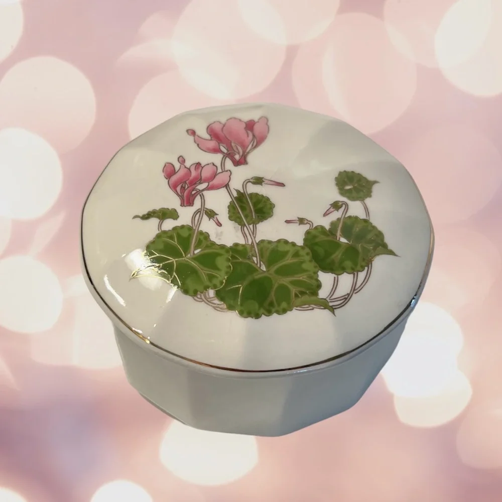 Vintage Otagiri Cyclamen Porcelain Trinket/Ring Box